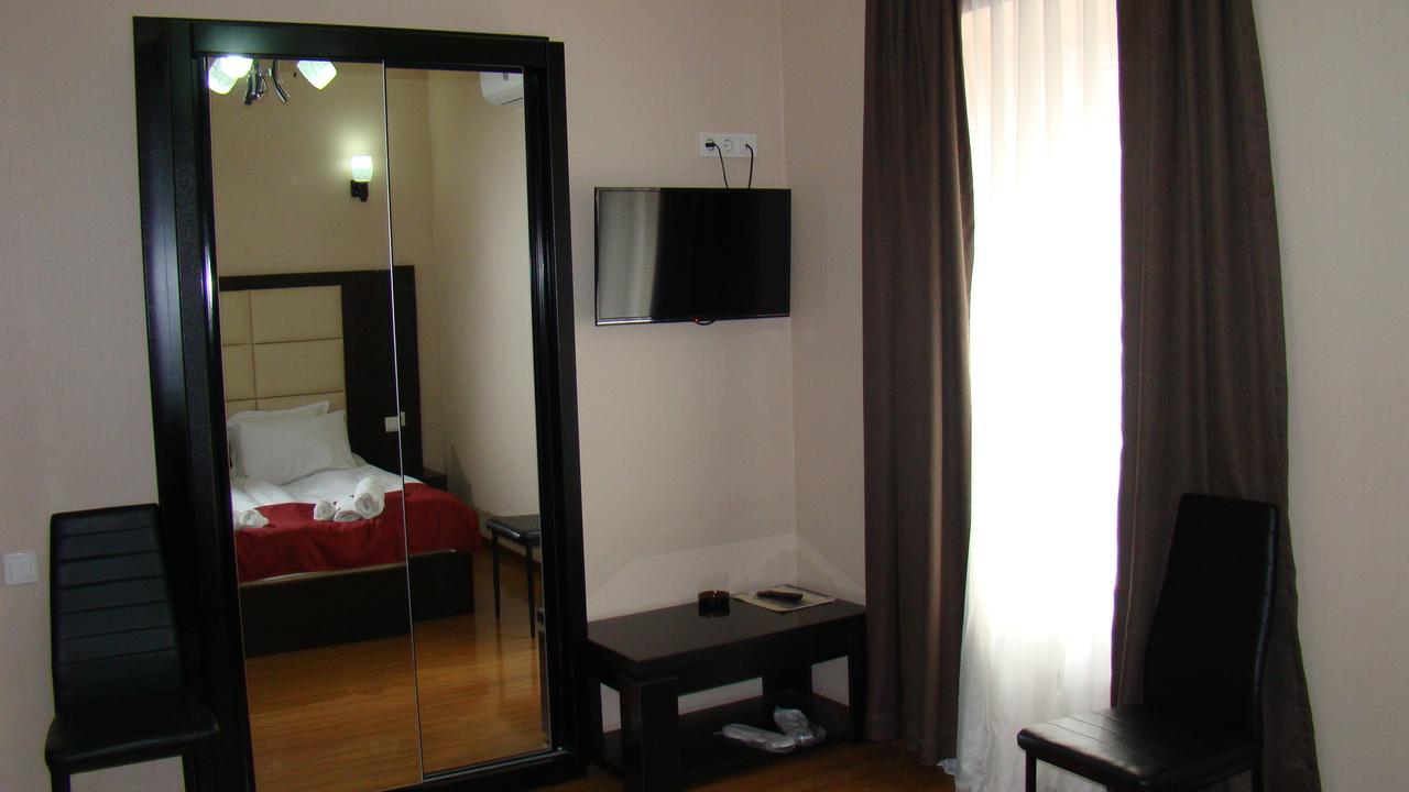 Hotel White Neptun Georgia Tbilissi Extérieur photo